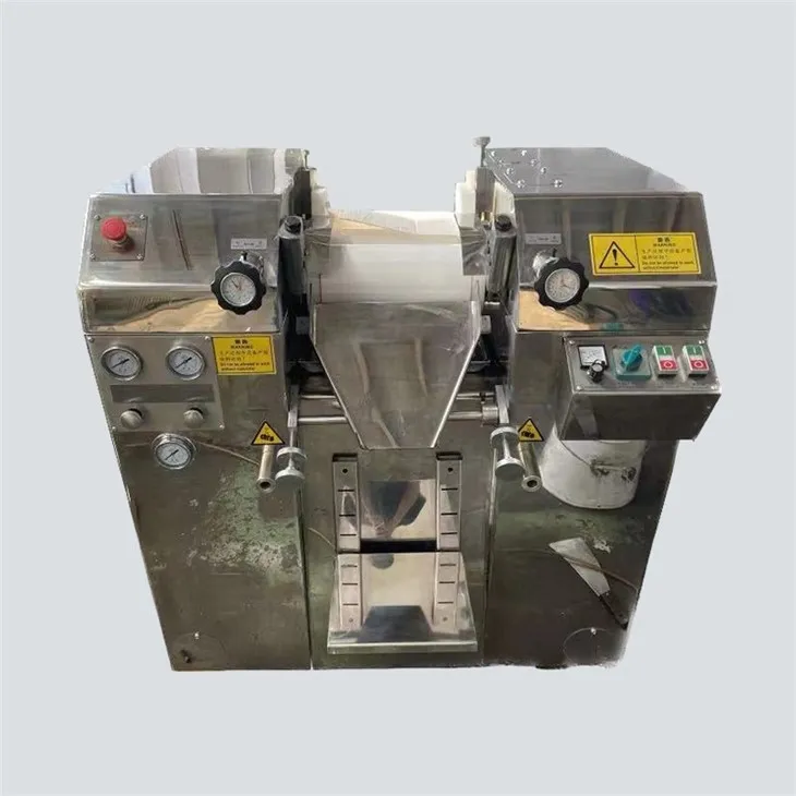 SYPT horizontal hydraulic ceramic three roll mill (2)